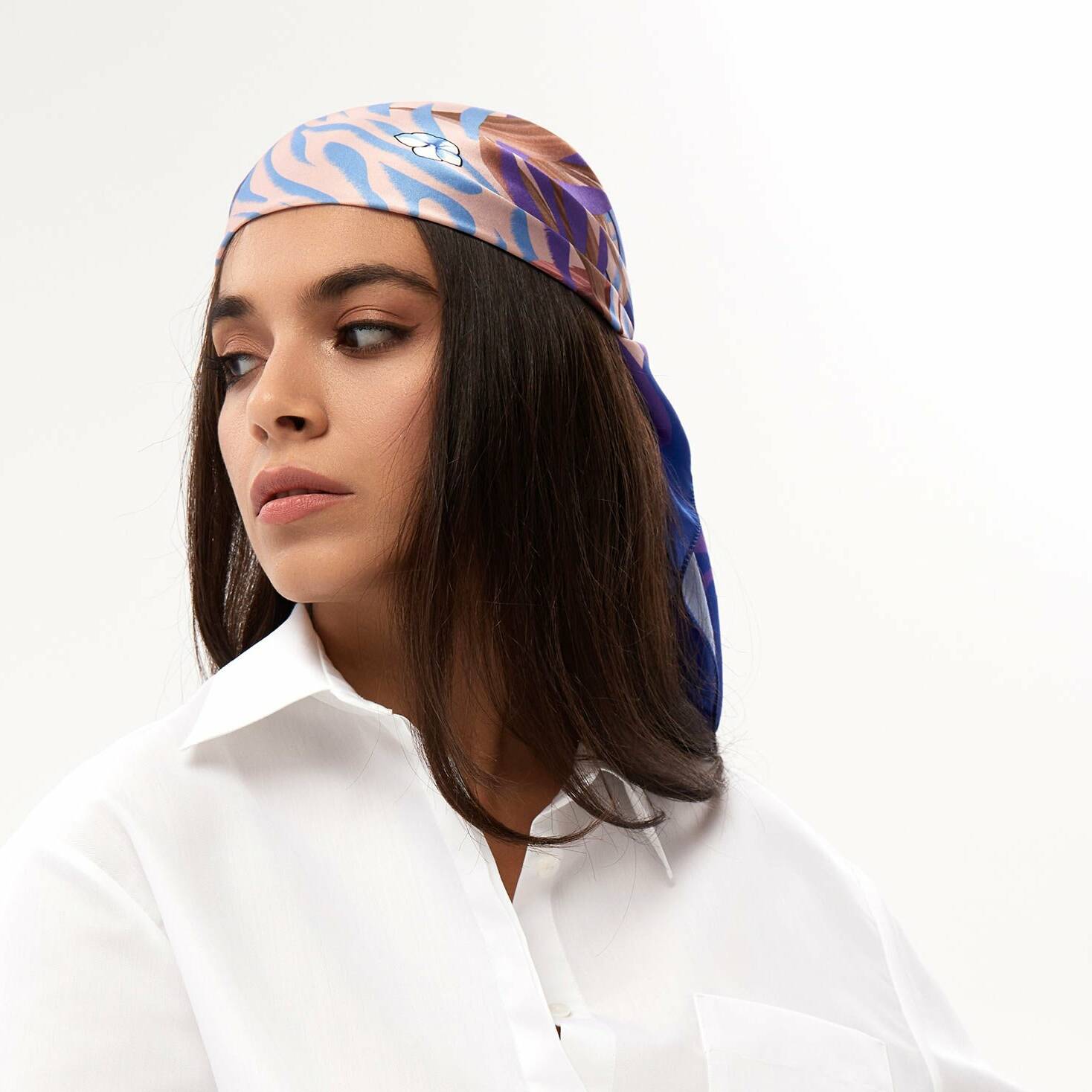 Как одеваться женщинам маленького роста, подробные советы и примеры стильных образов для невысоких девушек