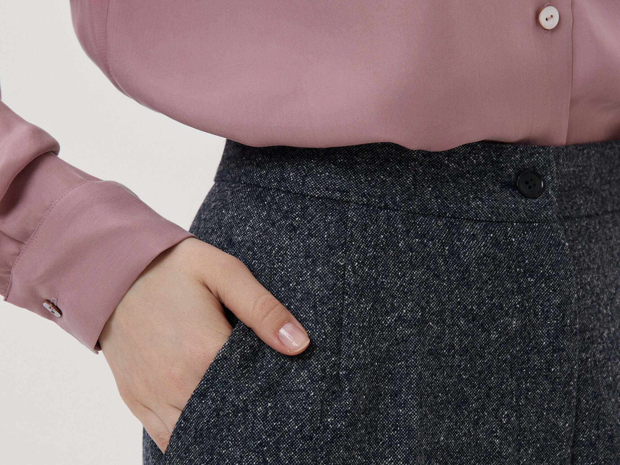 Что такое минимализм в одежде, психология и стили для женщин