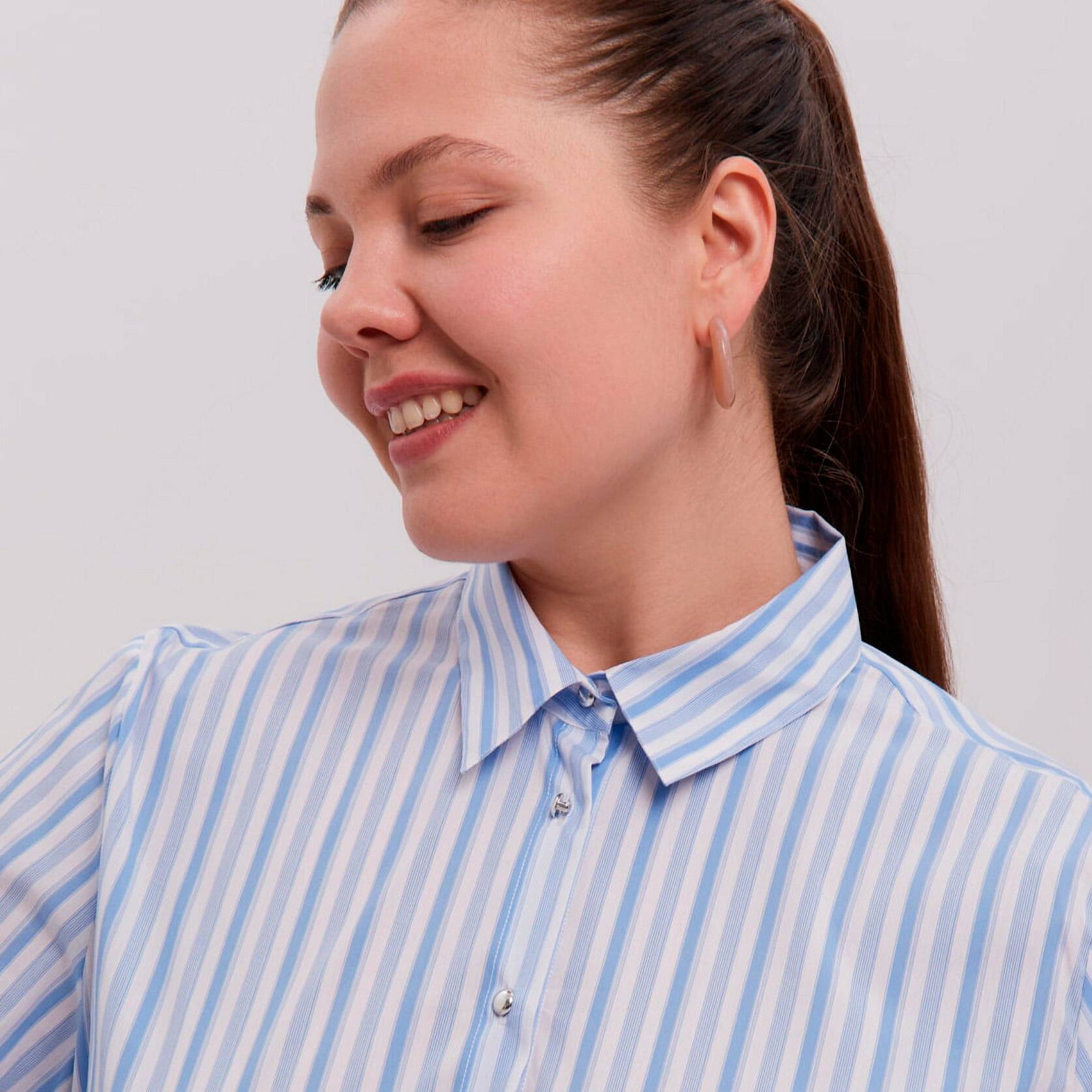 Женская рубашка: история, модели, тренды