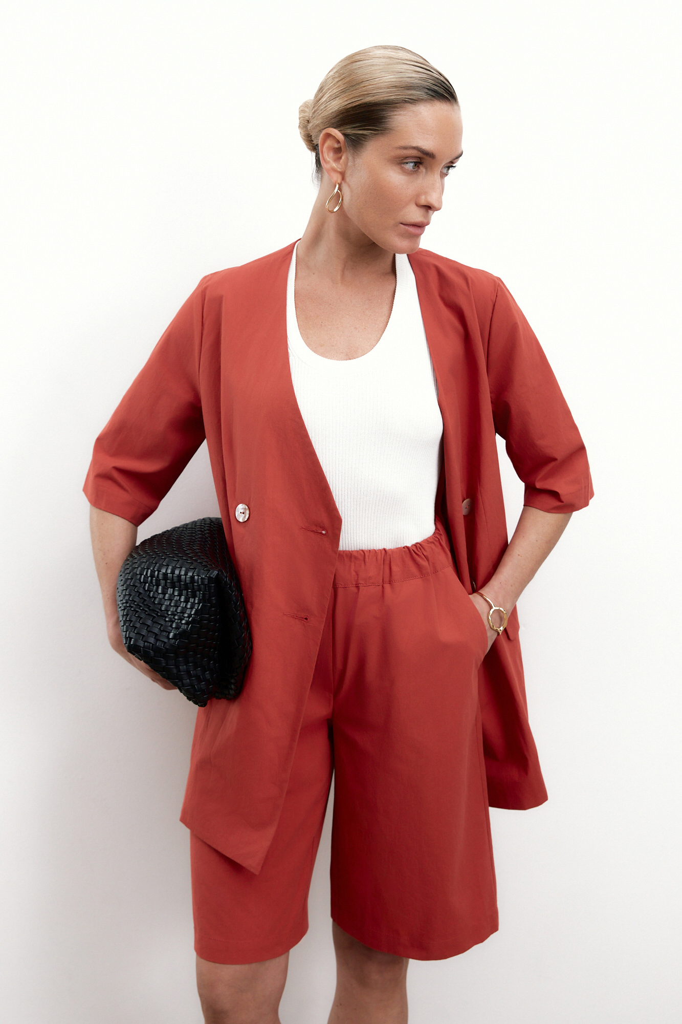 Бордовый жакет